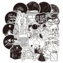 Svartvita klistermärken med motiv av resor och rymden 50 st PVC klistermärken med teckningar och engelska texter Storlek 3 till 8 cm 1