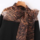 Sweat à capuche pour femmes avec un nœud 2