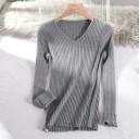 Sweater de malha feminino com decote 8