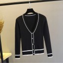 Sweater feminino com riscas e botões 2