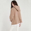 Sweatshirt feminina oversized com capuz e bolso canguru Visual em camadas com bainha branca Ombros caídos Aberturas laterais Poliéster 13