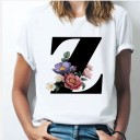 T-shirt feminina com letra 26