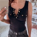 T-shirt feminina com tachas 1