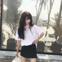 T-shirt femme avec des cœurs découpés 2