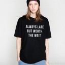T-shirt för kvinnor med inskription B128 3