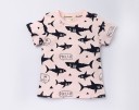 T-shirt garçon avec imprimé de requins J2538 2