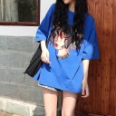 T-shirt oversize da donna con stampa 8