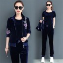 T-shirt, sweat-shirt et pantalon de survêtement pour femmes 4