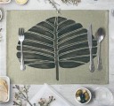 Table Mat with Tropical Leaves 10
