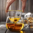 Tasse à thé en verre avec filtre 1