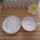 Tasse en céramique avec soucoupe C80 3