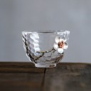 Tasse en verre avec fleur 10