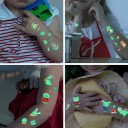 Tatuagem temporária de Natal que brilha no escuro 2