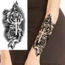 Tatuaje temporal resistente al agua 11,5 x 21 cm Rosa y cruz Motivo simbólico realista Dura hasta 15 días Fácil aplicación Tatuaje corporal 2