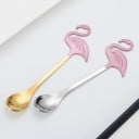 Te ske med rosa flamingo Til omrøring af kaffe og te Flad dekoration med indgraverede detaljer Rustfrit stål Længde 13,1 cm Oval skål 3