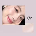 Tekutá tvářenka v tyčince 5,8 g S houbovým aplikátorem Víceúčelová tvářenka na tváře i rty Dlouhotrvající voděodolná broskvově růžová 1