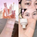 Tekutý korektor 6 g v lahvičce 11x11x2,5 cm s plným krytím a hygienickým aplikátorem pro kruhy pod očima, nedokonalosti a pigmentové skvrny 3
