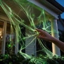 Telaraña de Halloween Brillante en la Oscuridad 100 g Cargada con Luz Solar Blanca con Brillo Verde Decoración para Halloween Interior y Exterior 4