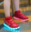 Tenis de luz para crianças com asas 2