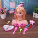 Tête de coiffure avec accessoires 2