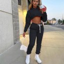 Top corto y pantalón de chándal para mujer B1135 1