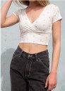 Top crop feminino com decote profundo B364 4