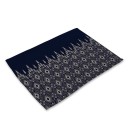 Tovaglietta con ornamento floreale 12