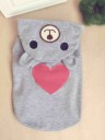 Traje con forma de corazón para gatos y perros. 9