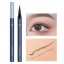 Ultradünner, matter Eyeliner. Wasserfester, flüssiger Eyeliner 2