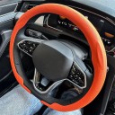 Ultrathin stuurhoes 36 tot 38 cm van geperforeerd leer Vorm D met afgevlakte onderkant Ademend en antislip voor de auto 2