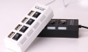 USB 4-porttinen keskitin kytkimellä J1634 2