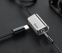 USB-C -adapteri 3,5 mm jackiin ja USB-C:hen kuulokkeiden liittämiseksi puhelimeen ja tablettiin Kompakti runko, jossa on kaksi liitintä 3
