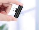 USB-C to 3.5mm jack and USB-C adapter for listening to music while charging Compact T-shaped hub for phones with USB-C connector 7