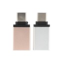USB-C–USB 3.0 -sovitin K29 1