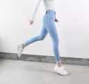Vaqueros de cintura alta para mujer en varios colores. 9