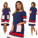 Värikäs mekko taskuilla 3