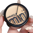 Vedenkestävä monikäyttöinen paletti kasvojen muotoiluun, peittämiseen ja kirkastamiseen. Kosteuttava peitevoide ihon epätasaisuuksien 2