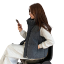 Vesta de iarnă pentru femei cu guler înalt și închidere cu fermoar Vesta călduroasă într-o singură culoare cu buzunare din bumbac și poliester Accesoriu stilat pentru zilele reci 9