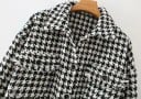 Veste chemise à boutons Femme Motif pied-de-poule noir et blanc Poches poitrine avec rabats Bords effilochés Coupe ample Polyester 4