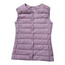 Veste en duvet légère pour femmes avec décolleté rond et fermeture à boutons-pression, matelassée horizontalement avec des coutures 12