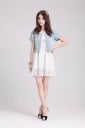 Veste en jean courte pour femmes sans col avec décolleté rond Manches courtes retroussées Fermeture à boutons métalliques Coton 4