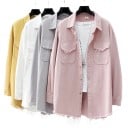 Veste en jean prolongée pour femme avec bord effiloché Poches poitrine avec rabat Boutons en métal Coupe décontractée Polyester et coton 5