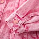 Veste en jean rose pour femmes avec effet marbré Coupe ample avec épaules tombantes Poches poitrine avec rabats Col chemise Fermeture à boutons 5
