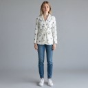 Veste Femme avec Ceinture à Nouer Motif Floral Col et Poches à Rabat Polyester Blanc avec Fleurs Bleues Pour le Travail et le Printemps et l'Été 8