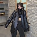 Veste oversize noire pour femme en simili cuir Coupe de motard allongée Fermeture éclair oblique Revers larges Chaîne décorative et poche 4