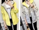 Veste pour femme réversible avec capuche pour le printemps et l'automne Côté uni et imprimé de bande dessinée Fermeture éclair Polyester 23