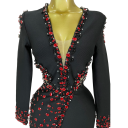 Vestido curto elegante para senhora com pedras vermelhas e decote em V com mangas longas para baile e eventos sociais à noite na cor preta 4