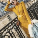 Vestido de malha de outono com gola alta 3