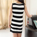 Vestido de rayas para niña - Blanco y negro 4