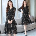 Vestido floral con volantes 8